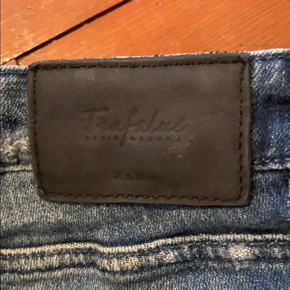 ZARA RIPPED JEANS - Picture 3 of 4